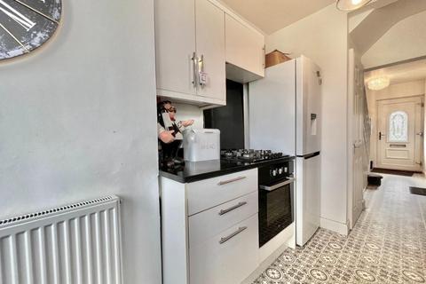 100 Cross Lane, Royston, Barnsley, S71 4AR