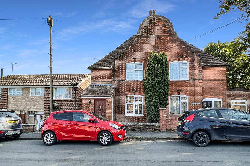 Beridge Road, Halstead, CO9 2 bed semidetached house for sale £275,000