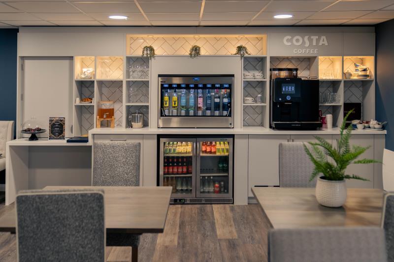 Beverage station