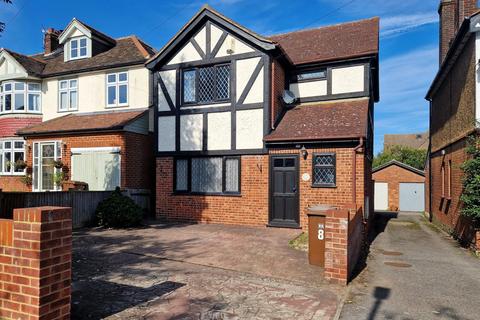 3 bedroom detached house for sale, Grange Way Rochester