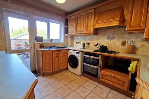 3 bedroom detached house for sale, Grange Way Rochester