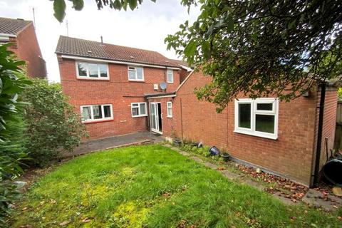 8 Beverston Road, Wolverhampton, WV6 7UG