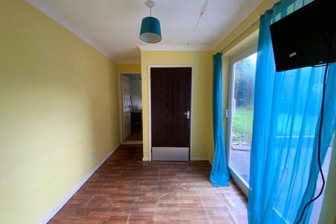 8 Beverston Road, Wolverhampton, WV6 7UG