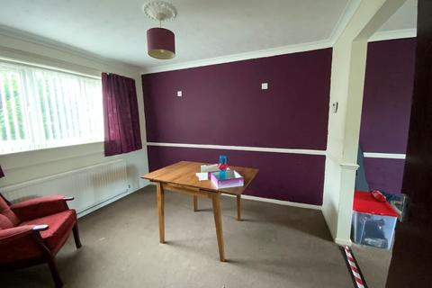 8 Beverston Road, Wolverhampton, WV6 7UG
