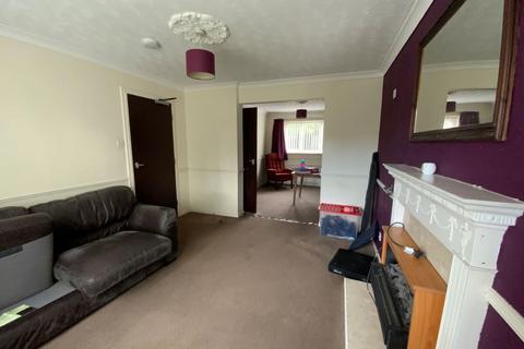 8 Beverston Road, Wolverhampton, WV6 7UG