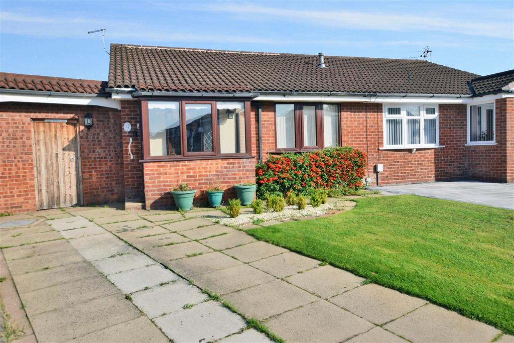 Redbourne Drive, Widnes 2 bed semidetached bungalow for sale £168,950