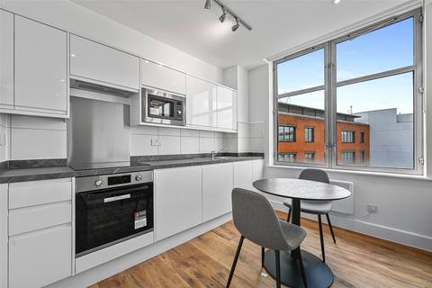 1 bedroom apartment to rent, West Smithfield, London, EC1A