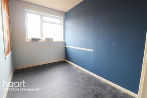 70 Stubsmead, Eldene, Swindon, SN3 3TB