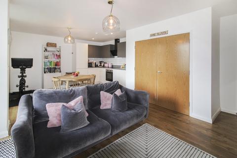 2 bedroom apartment for sale - Grand View,  Farnborough, GU14