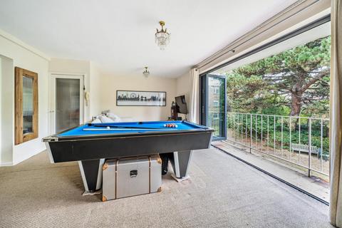 22 River Grove Park, Beckenham, BR3 1HX