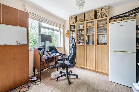 22 River Grove Park, Beckenham, BR3 1HX