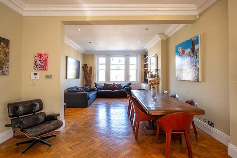 4 bedroom apartment for sale, King Henrys Road, Primrose Hill, London, NW3