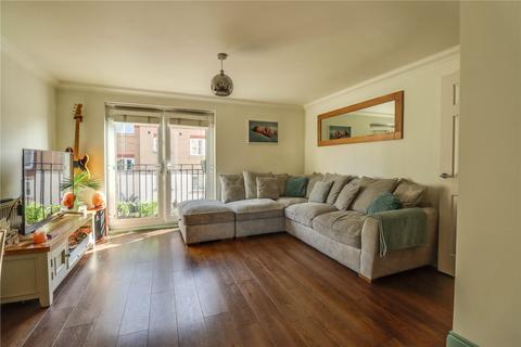 Flat 3, Kildare House, 6 Nightingale Crescent, Harold Wood, Romford, RM3 0GT