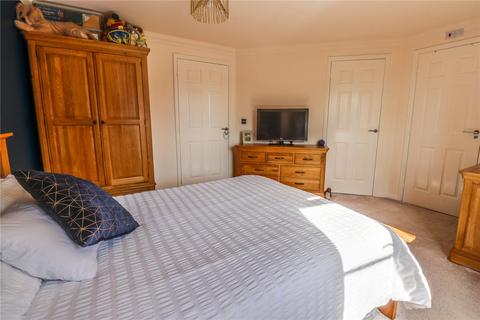 Flat 3, Kildare House, 6 Nightingale Crescent, Harold Wood, Romford, RM3 0GT