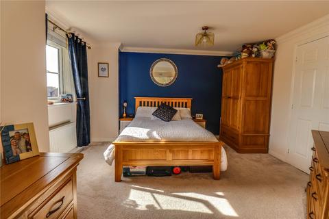 Flat 3, Kildare House, 6 Nightingale Crescent, Harold Wood, Romford, RM3 0GT