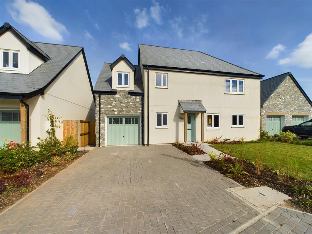 Lifton, Devon 4 bed detached house for sale £425,000