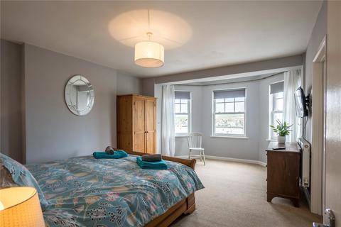 Clovelly House, 4 Burn View, Bude, EX23 8BY