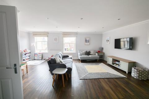 3 bedroom townhouse for sale - Bibbys Way, Framlingham, Suffolk