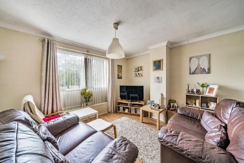 10 Ellendune, Wroughton, Swindon, SN4 9LN