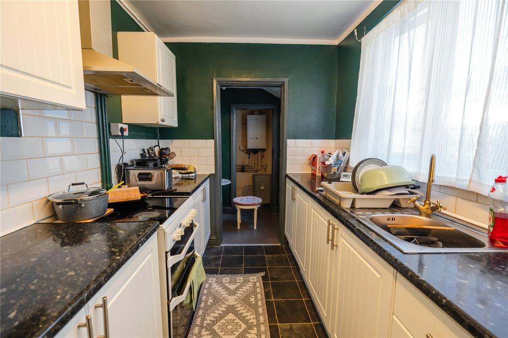 Kitchen (2)