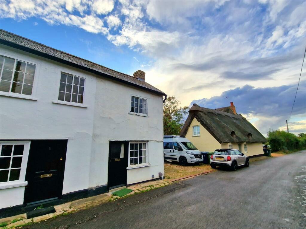 Duck End, Girton, Cambridge... 2 bed semidetached house £320,000