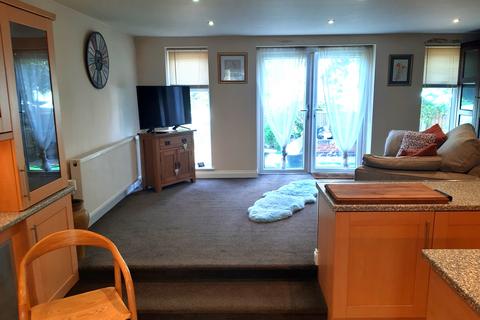 2 bedroom semi-detached house to rent, Hints Road, Tamworth, B78