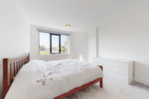 3 bedroom apartment for sale, Cavendish House, 21 Wellington Road, London, NW8