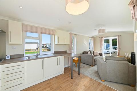 2 bedroom park home for sale, Hockley, Essex, SS5