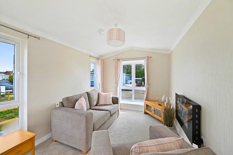 2 bedroom park home for sale, Hockley, Essex, SS5