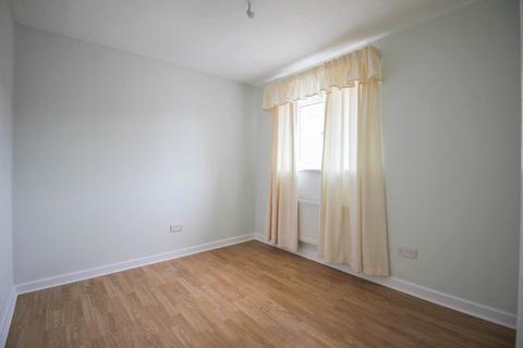 2 bedroom house to rent, Wyvern Close, Weston-super-Mare