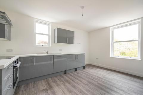 1 bedroom flat to rent, High Street, Morley, LS27