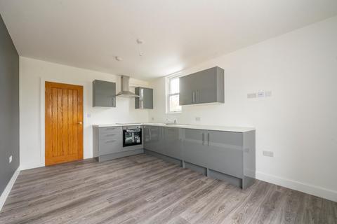 1 bedroom flat to rent, High Street, Morley, LS27