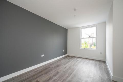 1 bedroom flat to rent, High Street, Morley, LS27