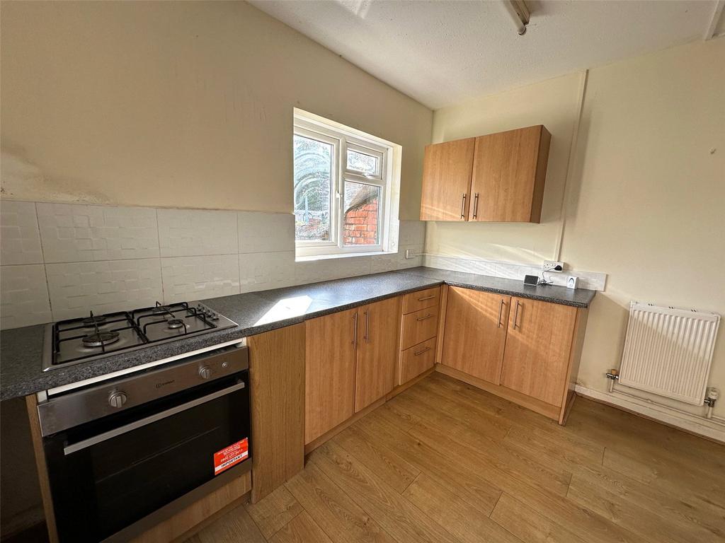 Moorland Road, Splott, Cardiff, CF24 4 bed terraced house for sale £