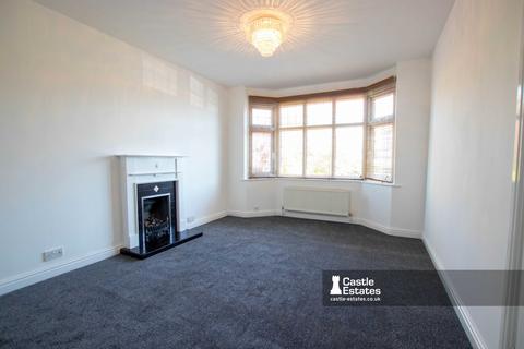 3 bedroom detached house to rent, Woodhall Road, Wollaton, Nottingham, NG8 1LE