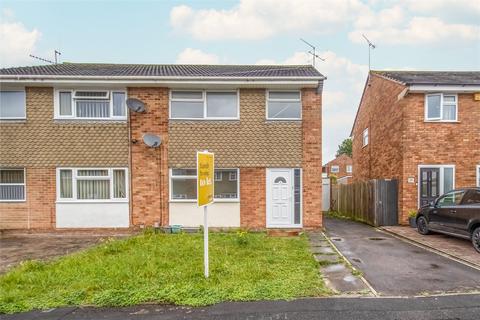 3 bedroom semi-detached house to rent, Cadley Close, Swindon SN2