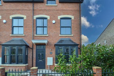 4 bedroom end of terrace house for sale, Vicarage Road, Kings Heath, Birmingham, West Midlands, B14