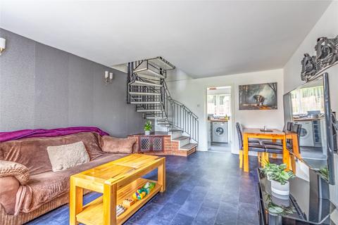 17 Stonefield Close, Eastleaze, Swindon, SN5 7EQ