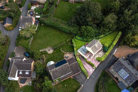 Random Patch Chapel Hill, Blunsdon, Swindon, SN26 7BL