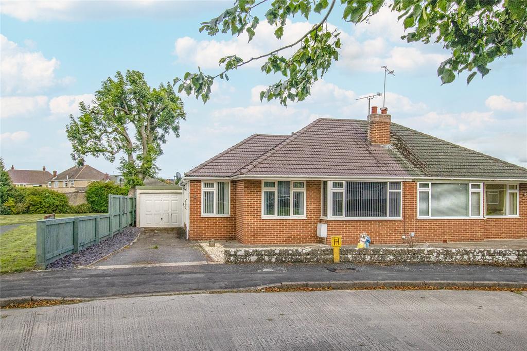 Lawns, Swindon SN3 3 bed bungalow for sale £325,000