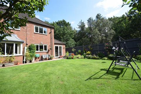 6 Chestnut Close, Harlow Wood, Mansfield, NG18 4UW