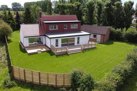 4 bedroom detached house for sale - Oxton Hill, Southwell, Nottinghamshire, NG25