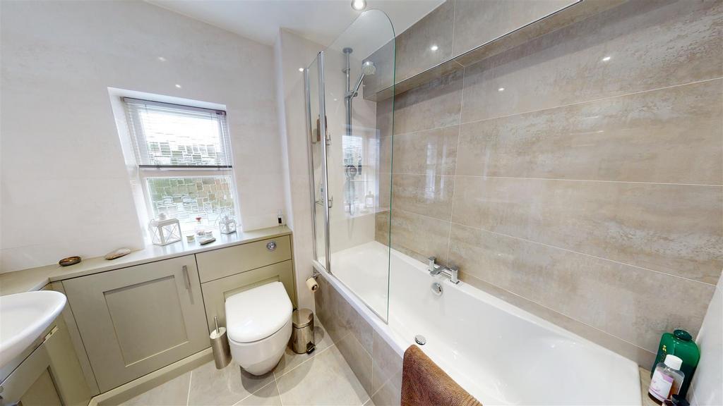 Main-St-Oxton-Southw