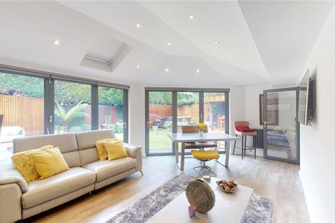 12 Longmead Drive, Fiskerton, Southwell, NG25 0UP