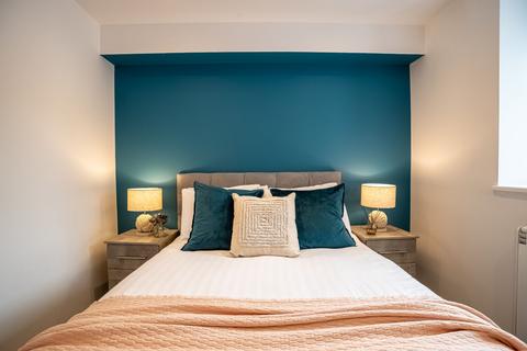 2 bedroom flat to rent, Victoria Parade, Torquay TQ1