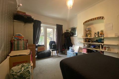 Studio to rent, Whitchurch Lane, Edgware, Greater London, HA8 6QL