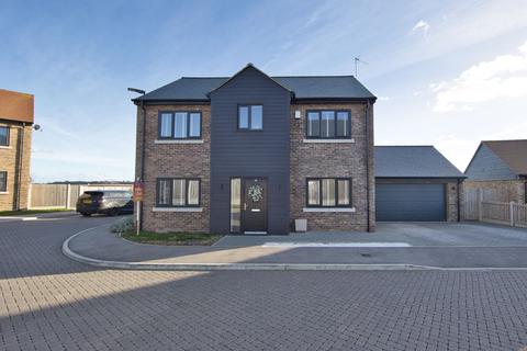 4 bedroom detached house for sale - Roman Way, Margate, CT9