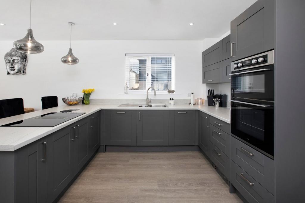 Dawlish, Devon 4 bed detached house for sale £525,000