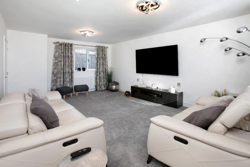 Dawlish, Devon 4 bed detached house for sale £525,000