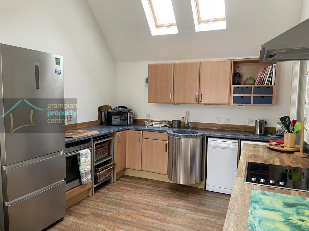 Kitchen 1.JPG